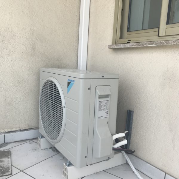 Pose D Une Climatisation R Versible De Marque Daikin Cannes